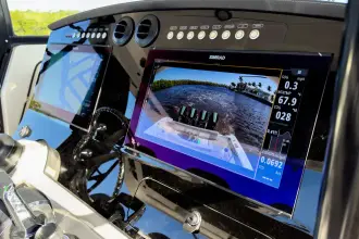 Thumbnail von Boston Whaler 420 Outrage