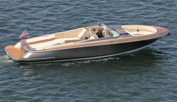 Chris-Craft Launch 32