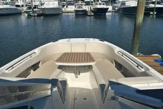 Thumbnail von Boston Whaler 320 Vantage