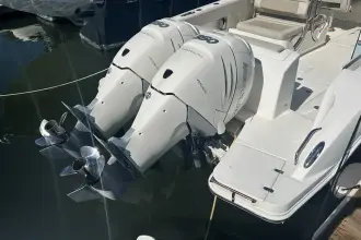 Thumbnail von Boston Whaler 320 Vantage