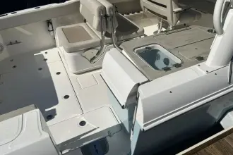 Thumbnail von Boston Whaler 320 Vantage