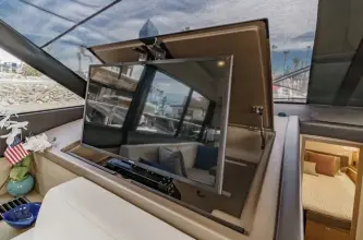 Thumbnail von Prestige 560