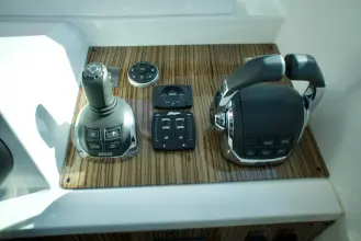 Thumbnail von Cruisers Yachts 48 Cantius