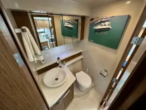 Thumbnail von Cruisers Yachts 48 Cantius
