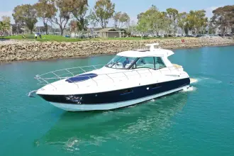 Thumbnail von Cruisers Yachts 48 Cantius