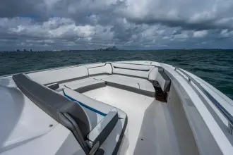 Thumbnail von Tiara Yachts 38 LS