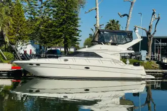 Sea Ray 400 SEDAN BRIDGE