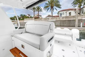 Thumbnail von Boston Whaler 380 Realm