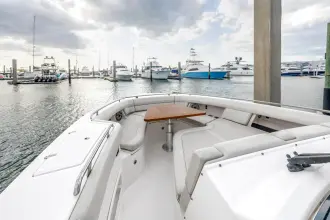Thumbnail von Boston Whaler 380 Realm