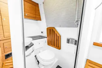 Thumbnail von Boston Whaler 380 Realm