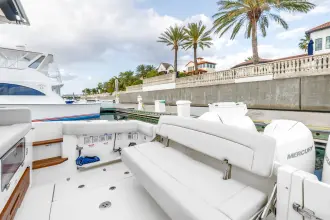 Thumbnail von Boston Whaler 380 Realm