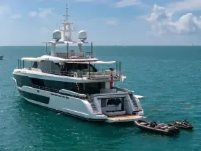 Thumbnail von Azimut 36M Trideck