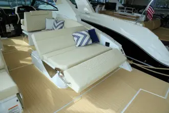 Thumbnail von Cruisers Yachts 34 GLS
