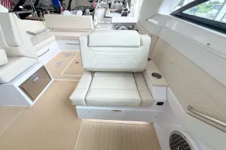 Thumbnail von Cruisers Yachts 34 GLS
