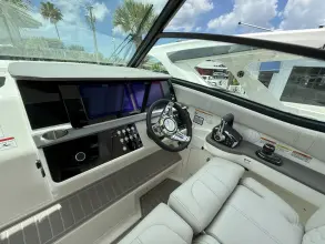 Thumbnail von Sea Ray 320 Sundancer Outboard