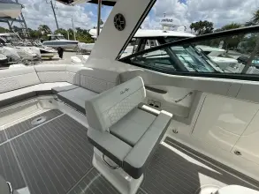 Thumbnail von Sea Ray 320 Sundancer Outboard
