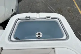 Thumbnail von Boston Whaler 325 Conquest