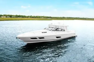Intrepid 438 Evolution