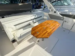 Thumbnail von Tiara Yachts 43LS