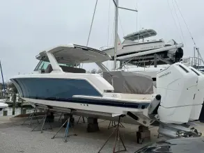 Thumbnail von Tiara Yachts 43LS