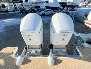 Thumbnail von Tiara Yachts 43LS