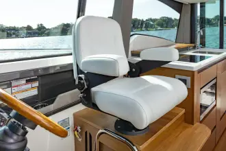 Thumbnail von Tiara Yachts 43LE