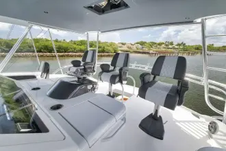 Thumbnail von Viking 72 Convertible LADY SURFBUM