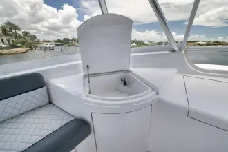 Thumbnail von Viking 72 Convertible LADY SURFBUM