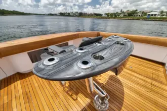 Thumbnail von Viking 72 Convertible LADY SURFBUM
