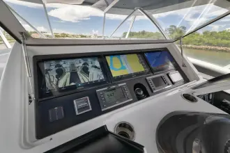 Thumbnail von Viking 72 Convertible LADY SURFBUM