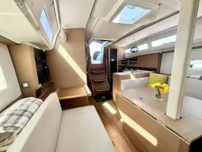 Thumbnail von Jeanneau Sun Odyssey 380 SEFARINA