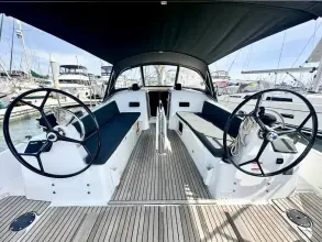 Thumbnail von Jeanneau Sun Odyssey 380 SEFARINA