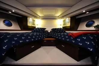 Thumbnail von Tiara Yachts 50 Coupe