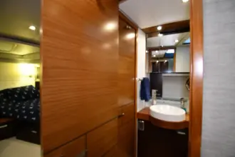 Thumbnail von Tiara Yachts 50 Coupe