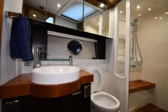 Thumbnail von Tiara Yachts 50 Coupe
