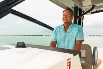 Thumbnail von Boston Whaler 330 Vantage