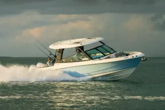 Thumbnail von Boston Whaler 330 Vantage