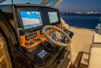 Thumbnail von Tiara Yachts 38 LS