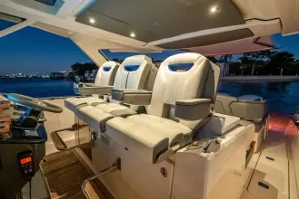 Thumbnail von Tiara Yachts 38 LS