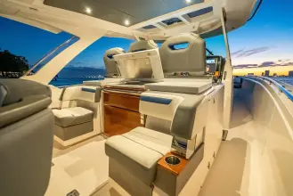 Thumbnail von Tiara Yachts 38 LS