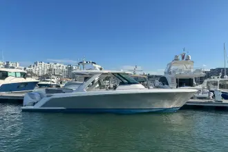 Thumbnail von Tiara Yachts 38 LS
