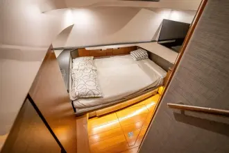 Thumbnail von Tiara Yachts 38 LS