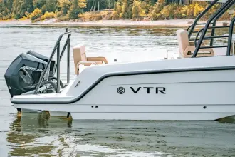 Thumbnail von Cruisers Yachts 38 VTR
