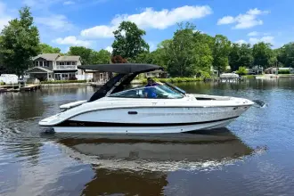 Sea Ray SLX 260 