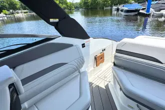 Thumbnail von Sea Ray SLX 260