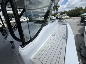Thumbnail von Cruisers Yachts 38 VTR