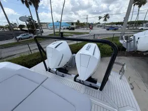 Thumbnail von Cruisers Yachts 38 VTR