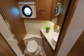 Thumbnail von Cruisers Yachts 42 Cantius