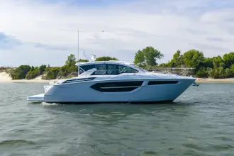 Thumbnail von Cruisers Yachts 42 Cantius