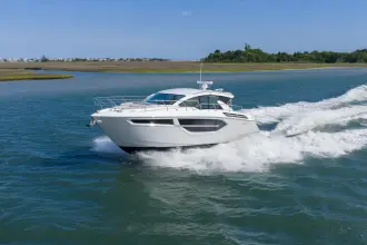 Thumbnail von Cruisers Yachts 42 Cantius